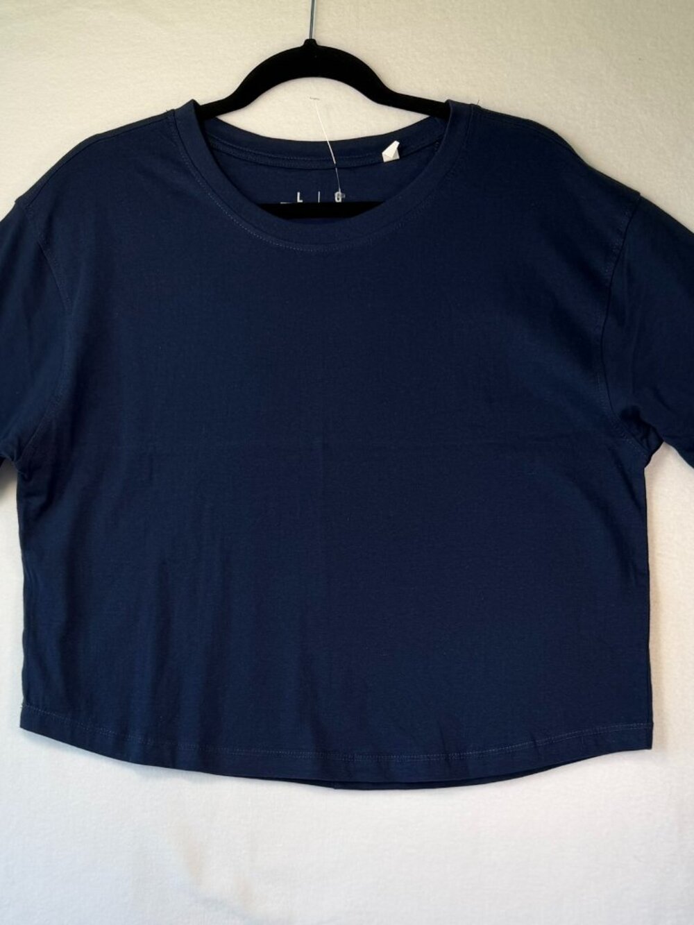 American Eagle “Emma” Boxy Crop Tee – Navy, Women’s Large (NWOT, 100% Cotton)